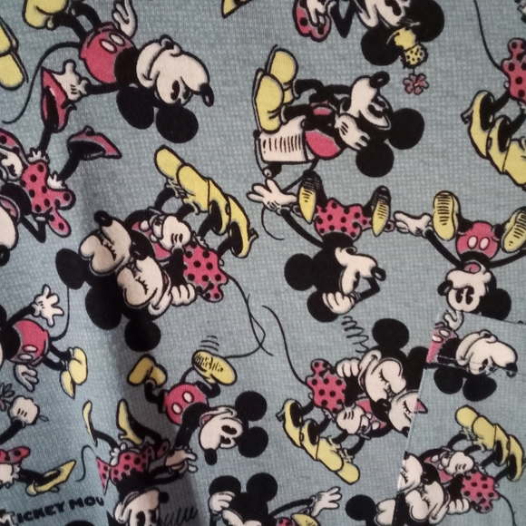 Carly - Picture 2 of 2